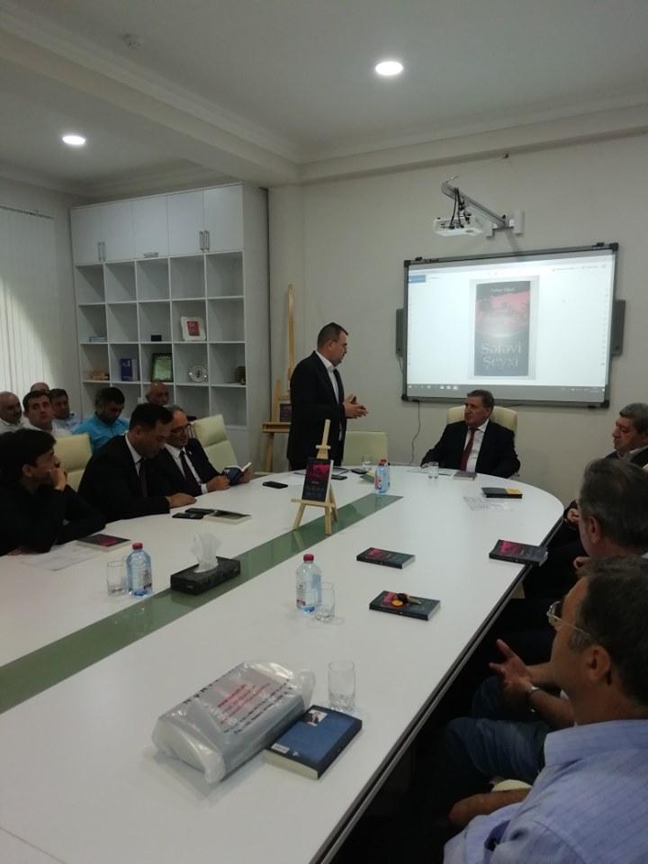 Yunus Oğuzun “Səfəvi Şeyxi” romanı təqdim olundu – Ədəbiyyat İnstitutunda/FOTOLAR