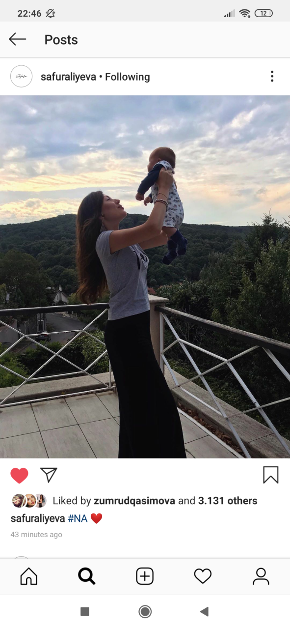 Safura Əlizadə yeni doğulan körpəsi ilə - FOTO