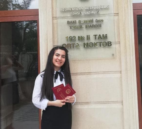 28 min abituriyent arasında maksimum balı bu qız toplayıb - FOTO