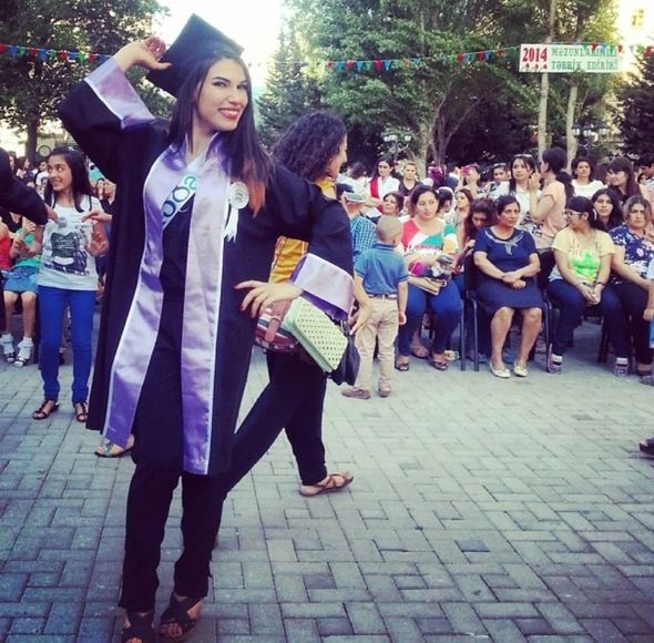 Bu tərtərli qız 21 yaşından Almaniyada həkim işləyir: Xərçəng diaqnozu qoyarkən... - FOTO