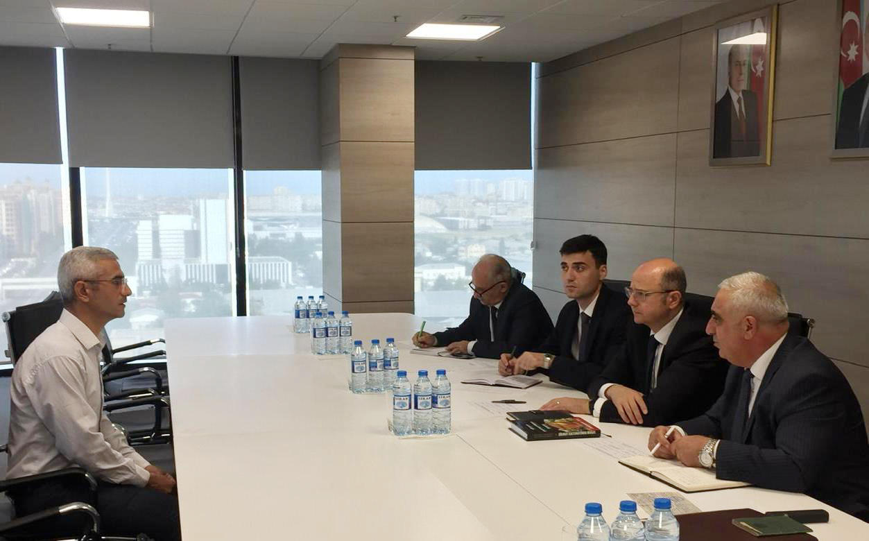Energetika naziri vətəndaşları qəbul edib - FOTO