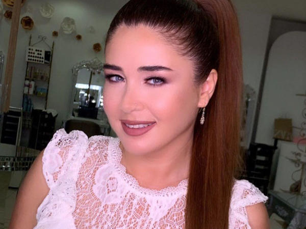Elnarə yeni görkəmdə - <span class=