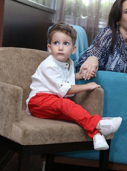 MƏŞHURLARIN bu gün birinci sinifə gedən UŞAQLARI - FOTO