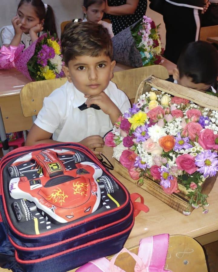 MƏŞHURLARIN bu gün birinci sinifə gedən UŞAQLARI - FOTO