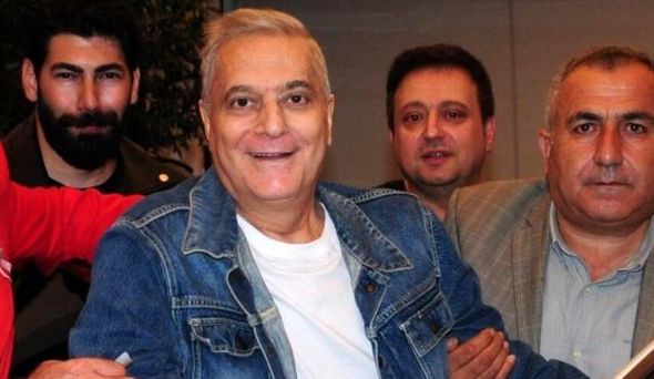 Aylarla reanimasiyada qalan məşhur şoumen yenidən xəstəxanalıq oldu