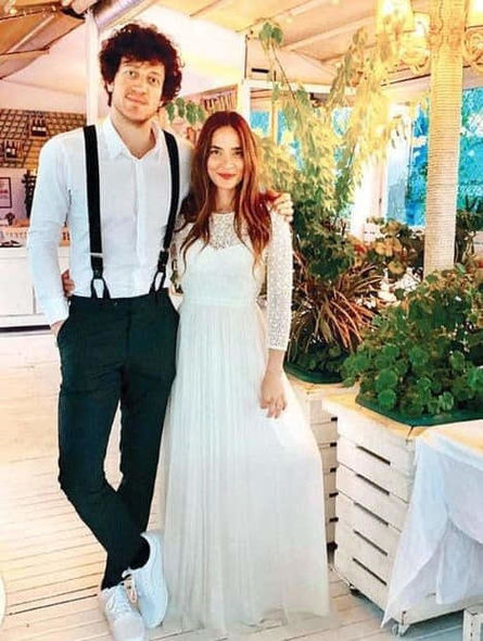 Məşhur cütlük dünyaya gələcək övladlarının adını qollarına döymə etdirib - FOTO
