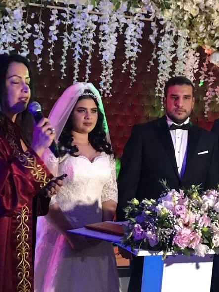 Məşhur aktrisa hamilə ikən ərinin xəyanətinə uğradı - VİDEO
