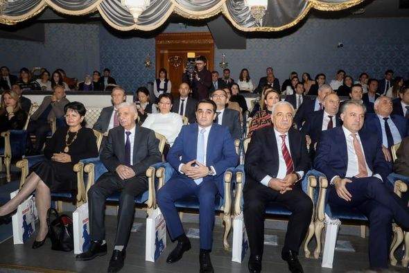 Əlilliyi olan şəxslərin Bədii Yaradıcılıq Baxış-müsabiqəsi qaliblərinin Qala konserti olub - FOTO