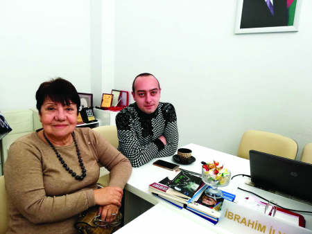 Ofelya Babayeva: “Şagird dərsi auditoriyada öyrənməlidir, kurslarda yox...”