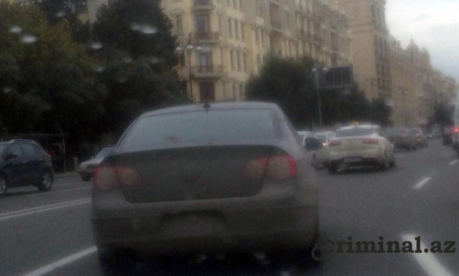 Bakıda kişiləri tovlayan qızlar peyda olub - FOTO
