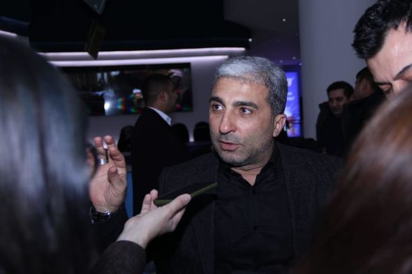 Əməkdar artist: Müğənniləri parodiya etdikcə, onların səviyyəsi daha da aşağı düşür