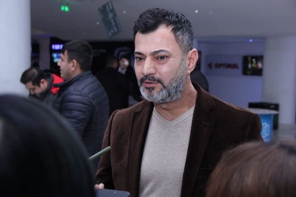 Əməkdar artist: Müğənniləri parodiya etdikcə, onların səviyyəsi daha da aşağı düşür