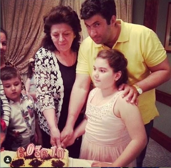 Bu da Zaurun özündən də yaraşıqlı qardaşı- Özəl FOTO