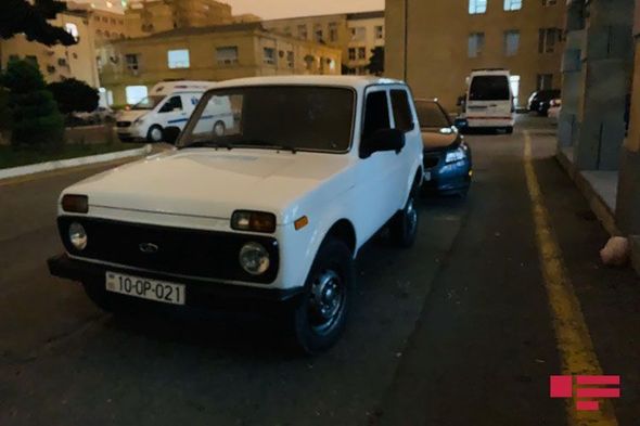 Yasamalda 30 yaşlı kişini maşınında güllələyiblər - FOTO