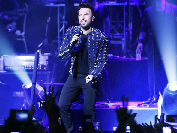 Tarkan konsertlərdən rekord məbləğ qazandı - FOTO