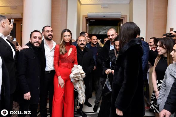Türkiyəli ulduzlar Bakıda: “Babam azərbaycanlıdır” - FOTO