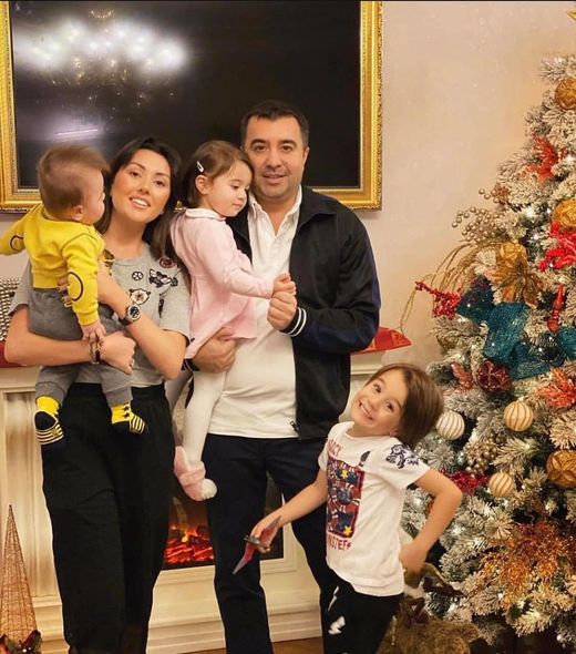 Səfurə Əliyevadan xoşbəxt ailə tablosu - FOTO