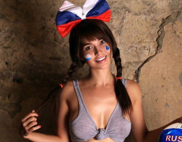 Rusiyalı “Playboy” ulduzu Yeni il gecəsi Balidə qəzaya düşdü – FOTO