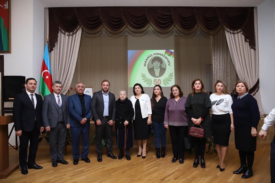 238 nömrəli məktəb film təqdim etdi
