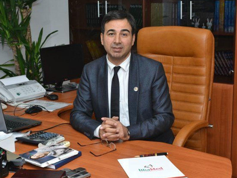 "Bu gün sənətdən çox ayaqlarını nümayiş elətdirirdilər" - FOTO