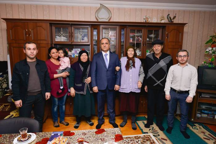 Kamaləddin Qafarov Xutor və Rəsulzadə qəsəbələrində seçicilərlə görüşüb
