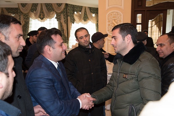 Elnur Abbaszadənin Sumqayıtda seçicilərlə izdihamlı görüşü keçirilib – FOTO + VİDEO