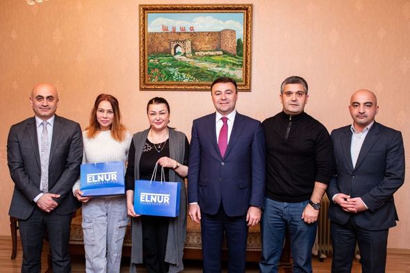 Elnur Allahverdiyev təşviqat çərçivəsində Xalq artistinin qonağı oldu - FOTO
