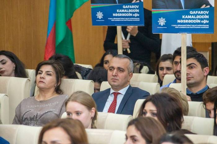 Kamaləddin Qafarov rayonun ziyalıları və M.Ə.Rəsulzadə qəsəbəsinin sakinləri ilə görüşüb
