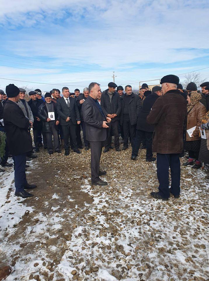Şabran və Siyəzən seçiciləri Sadiq Qurbanovu seçir - FOTOLAR