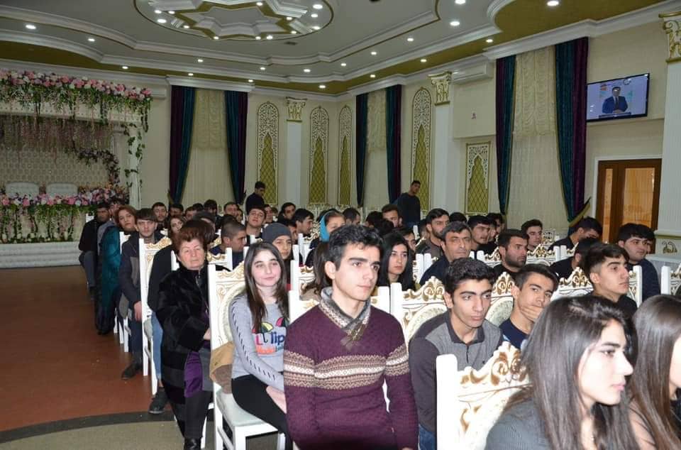 Məzahir Əfəndiyevin görüşləri saxtaklarlıqla başladı – TƏLƏBƏLƏRİN ÜMÜDÜNƏ QALAN NAMİZƏD