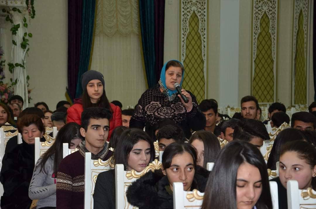 Məzahir Əfəndiyevin görüşləri saxtaklarlıqla başladı – TƏLƏBƏLƏRİN ÜMÜDÜNƏ QALAN NAMİZƏD