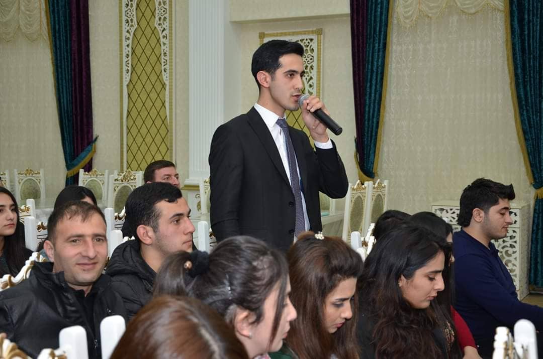 Məzahir Əfəndiyevin görüşləri saxtaklarlıqla başladı – TƏLƏBƏLƏRİN ÜMÜDÜNƏ QALAN NAMİZƏD