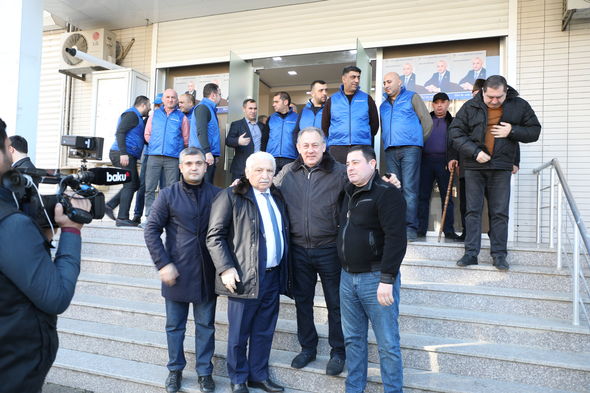 Yasamal sakinləri Ülvi Quliyevin xidmətlərini yüksək qiymətləndirir - FOTO/VİDEO