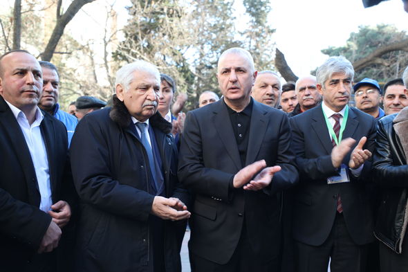 Yasamal sakinləri Ülvi Quliyevin xidmətlərini yüksək qiymətləndirir - FOTO/VİDEO