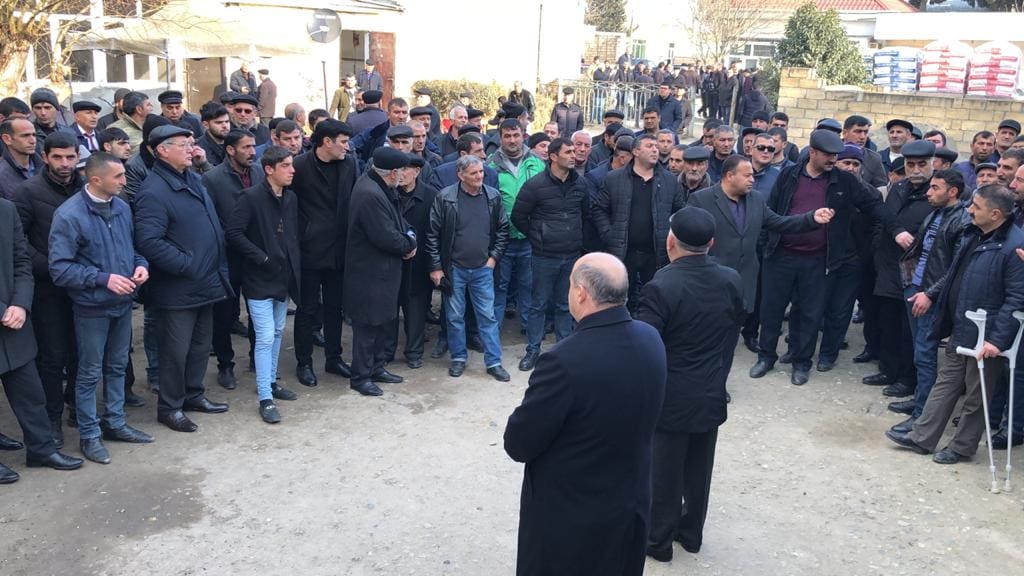 Çingiz Qənizadənin seçiciləri ilə izdihamlı görüşləri - Fotolar