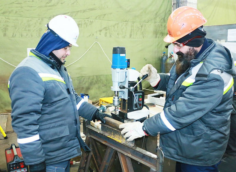 Azərbaycanlı mütəxəssislər Belarusun neft emalı zavodunda H-oil kompleksinin inşasında iştirak edir
