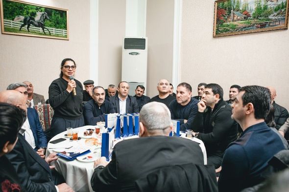 Seçicilər Ülvi Quliyevi izdihamla qarşıladı - FOTO