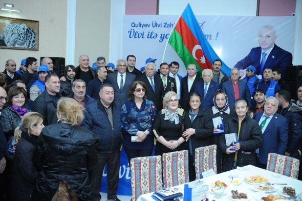 Seçicilər Ülvi Quliyevi izdihamla qarşıladı - FOTO