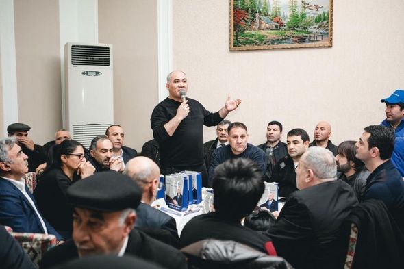 Seçicilər Ülvi Quliyevi izdihamla qarşıladı - FOTO