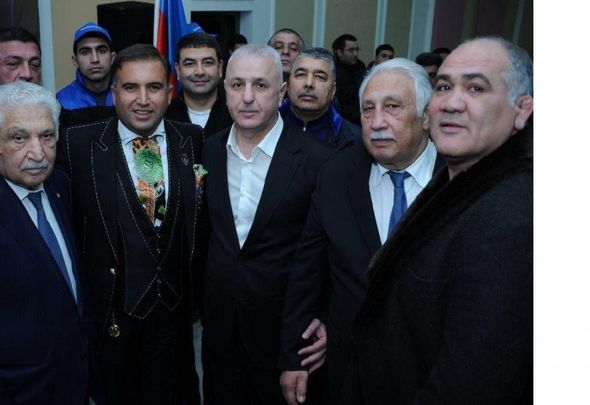 Seçicilər Ülvi Quliyevi izdihamla qarşıladı - FOTO