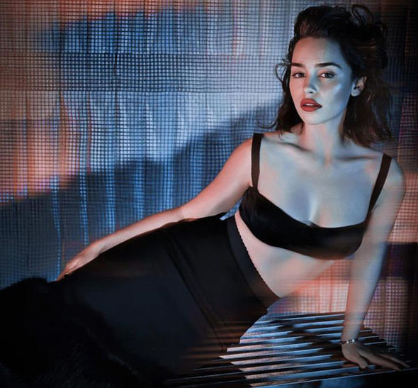 Emilia Klark uğurunun sirrini bölüşüb