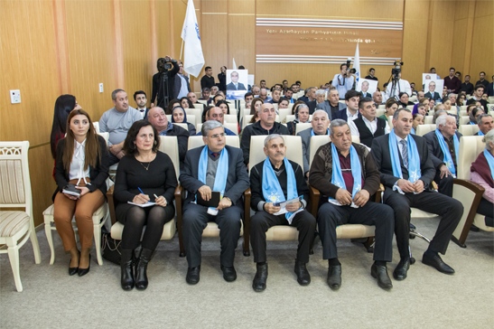 Kamaləddin Qafarovun sakinlərlə görüşləri davam edir – Fotolar