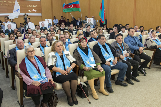 Kamaləddin Qafarovun sakinlərlə görüşləri davam edir – Fotolar