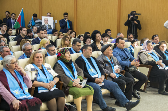 Kamaləddin Qafarovun sakinlərlə görüşləri davam edir – Fotolar