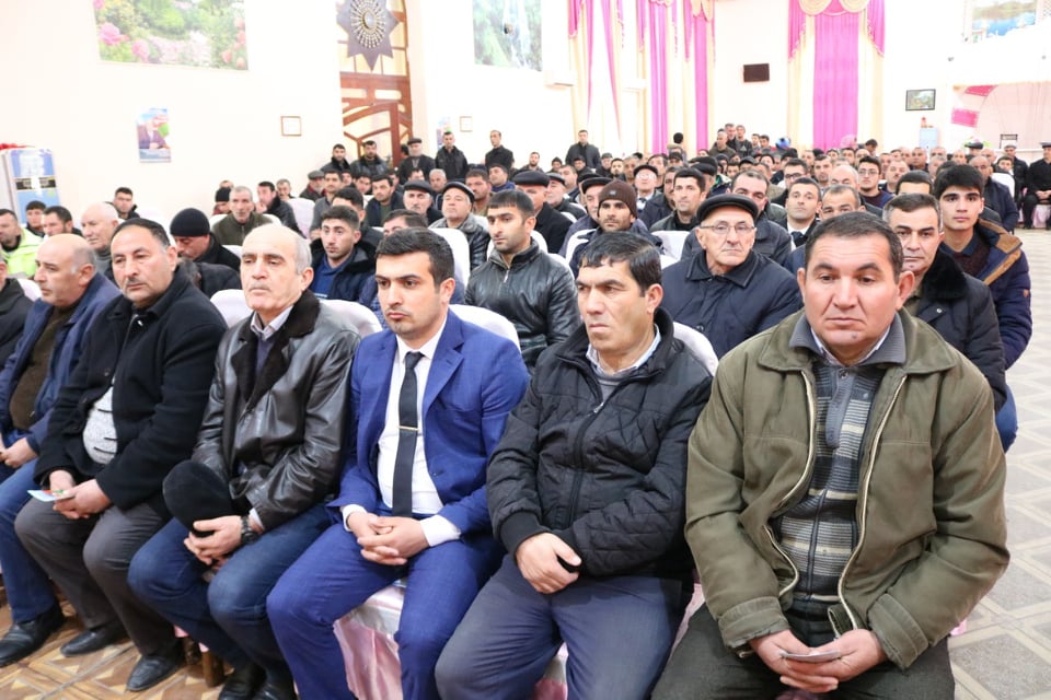 Fəzail Ağamalının seçicilərlə görüşləri uğurla davam edir - FOTO