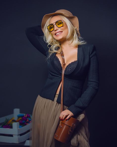 Nura Suridən yeni layihə və cazibədar FOTOSESSİYA