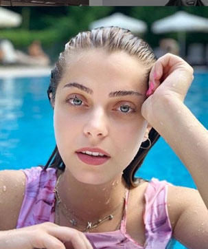 Məşhurların makiyajsız halları - FOTO