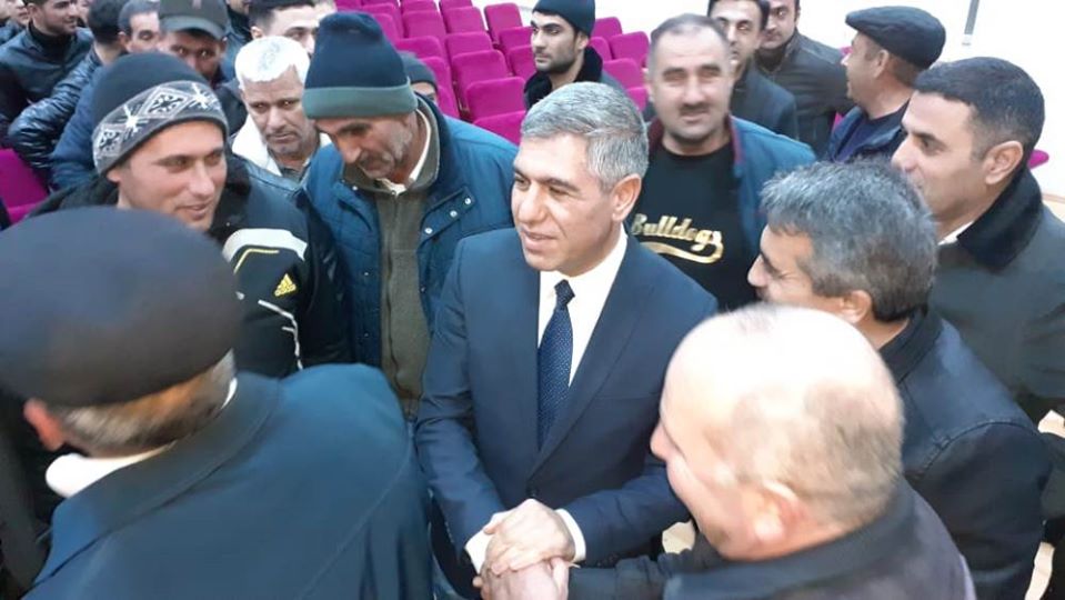 Məşhur Məmmədov vergilərin azaldılmasını, VÜQAR BAYRAMOV STARTAPLARLA BAĞLI LAYİHƏİNİN HAZIRLANMASINI TƏKLİF ETDİ