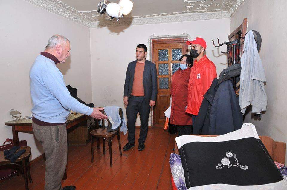 Abşeronda “Böyüklərimizi qoruyaq!” akiyası çərçivəsində yaşlılara xidmət göstərilməsi davam edir