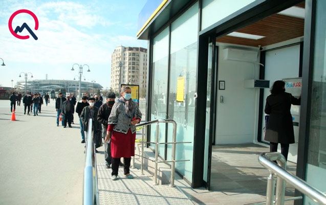 Metro bağlandı, avtobuslarda vəziyyət necədir? - Fotosessiya